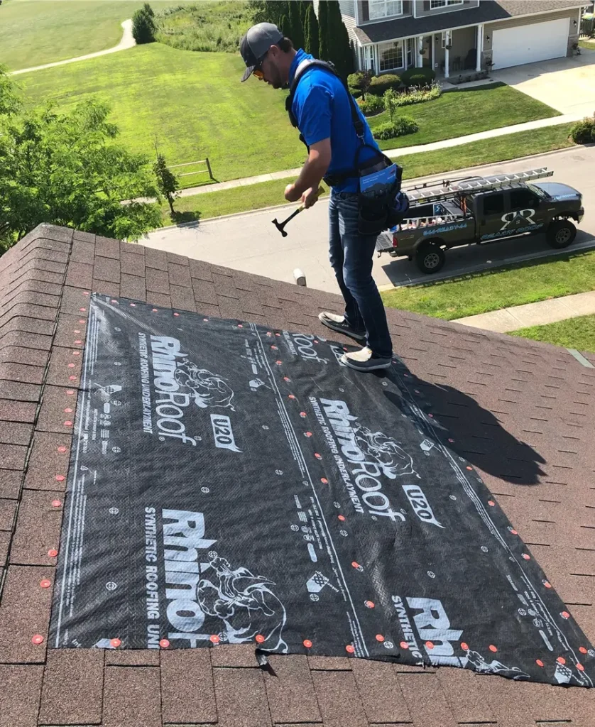 repairing asphalt shingles roofing